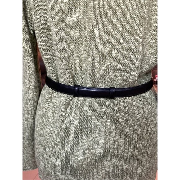 Chico's Size SM Black Slider Adjustable Leather Belt with Oval Silvertone Buckle - Picture 4 of 16